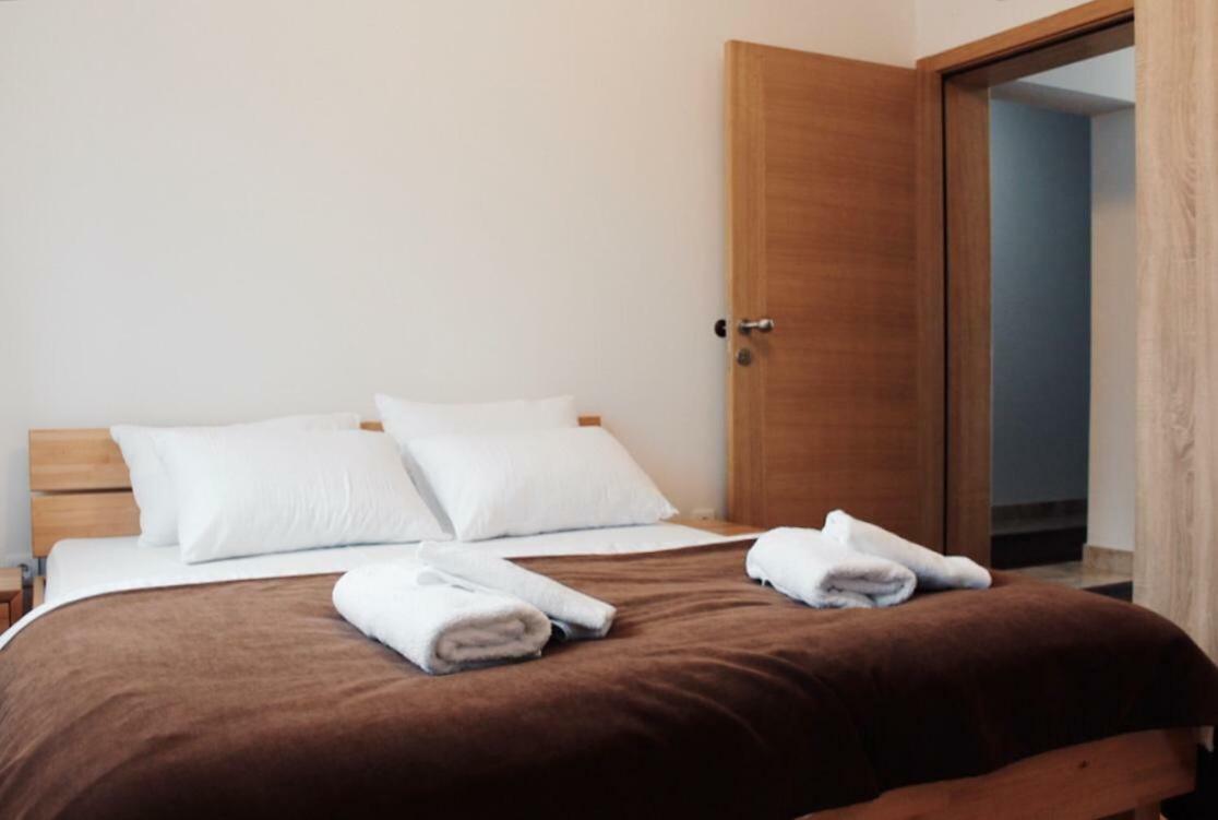 크랄레보 Konaciste Simce B&B 외부 사진