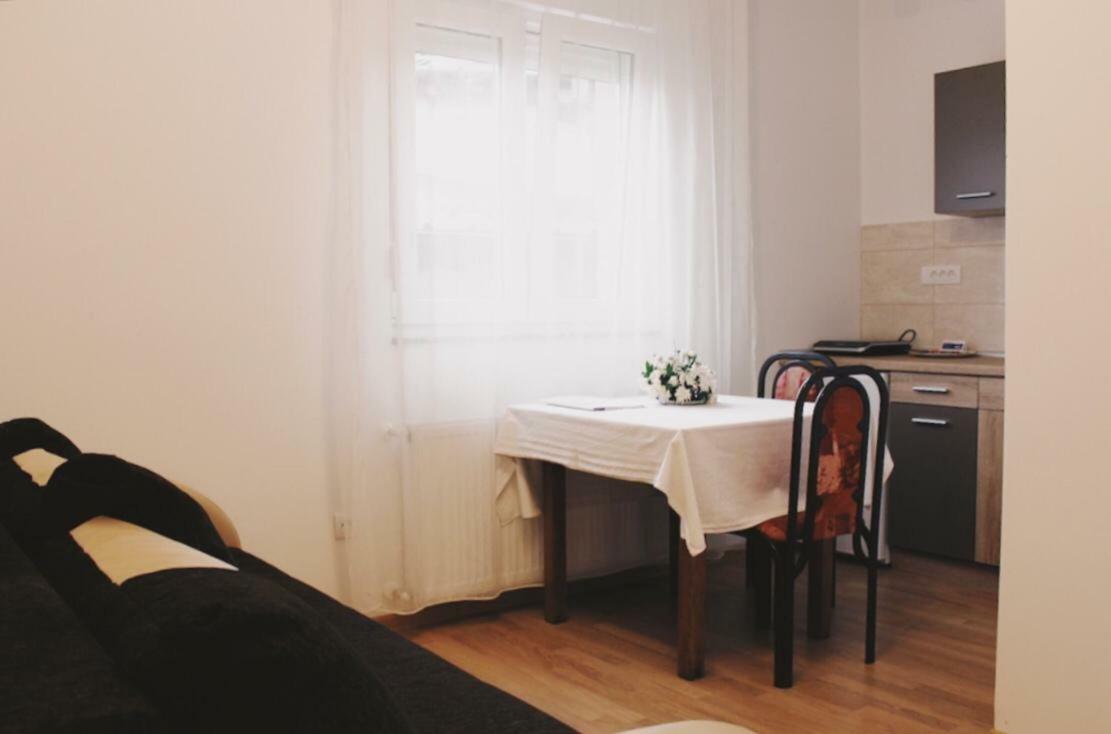 크랄레보 Konaciste Simce B&B 외부 사진